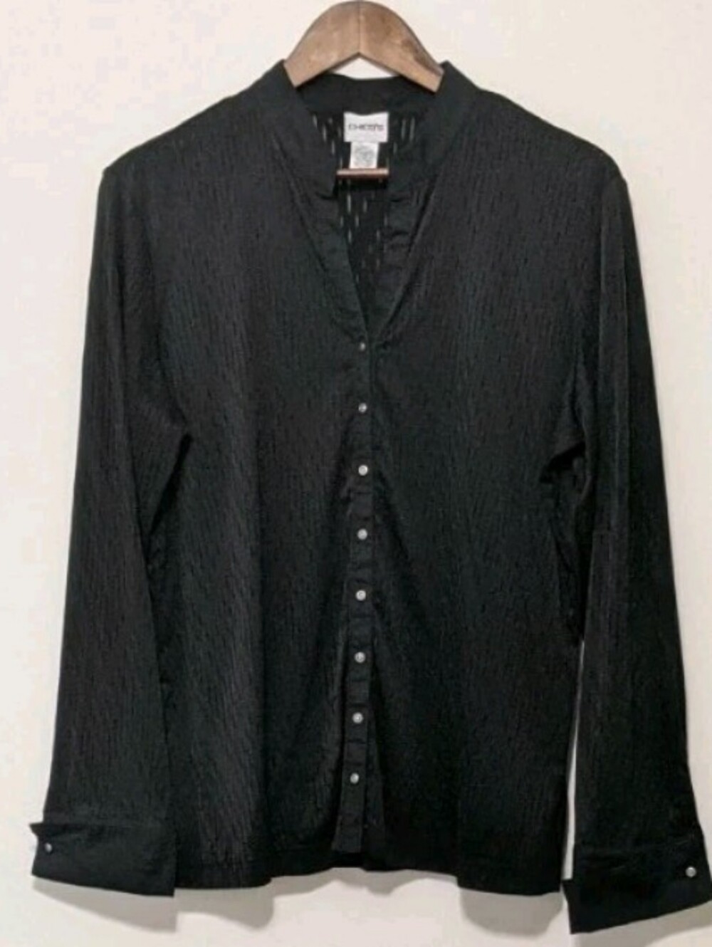 Chico's Long Sleeves No-Iron Button Black Lightweight Button-Front Shirt, Large